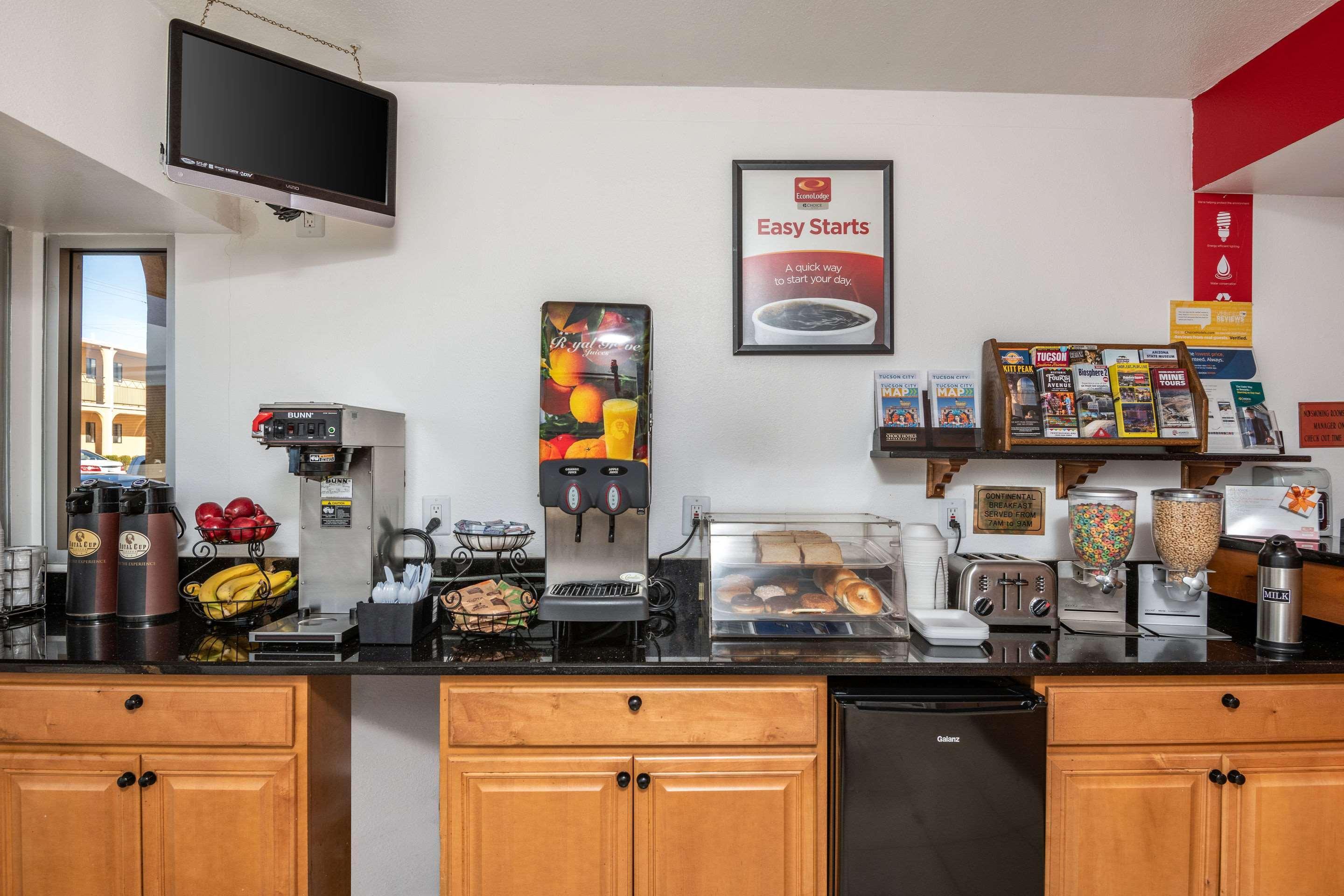 Econo Lodge University Тусон Экстерьер фото